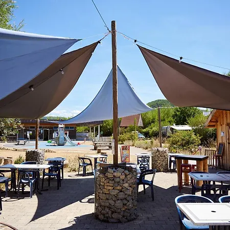 Glamping *